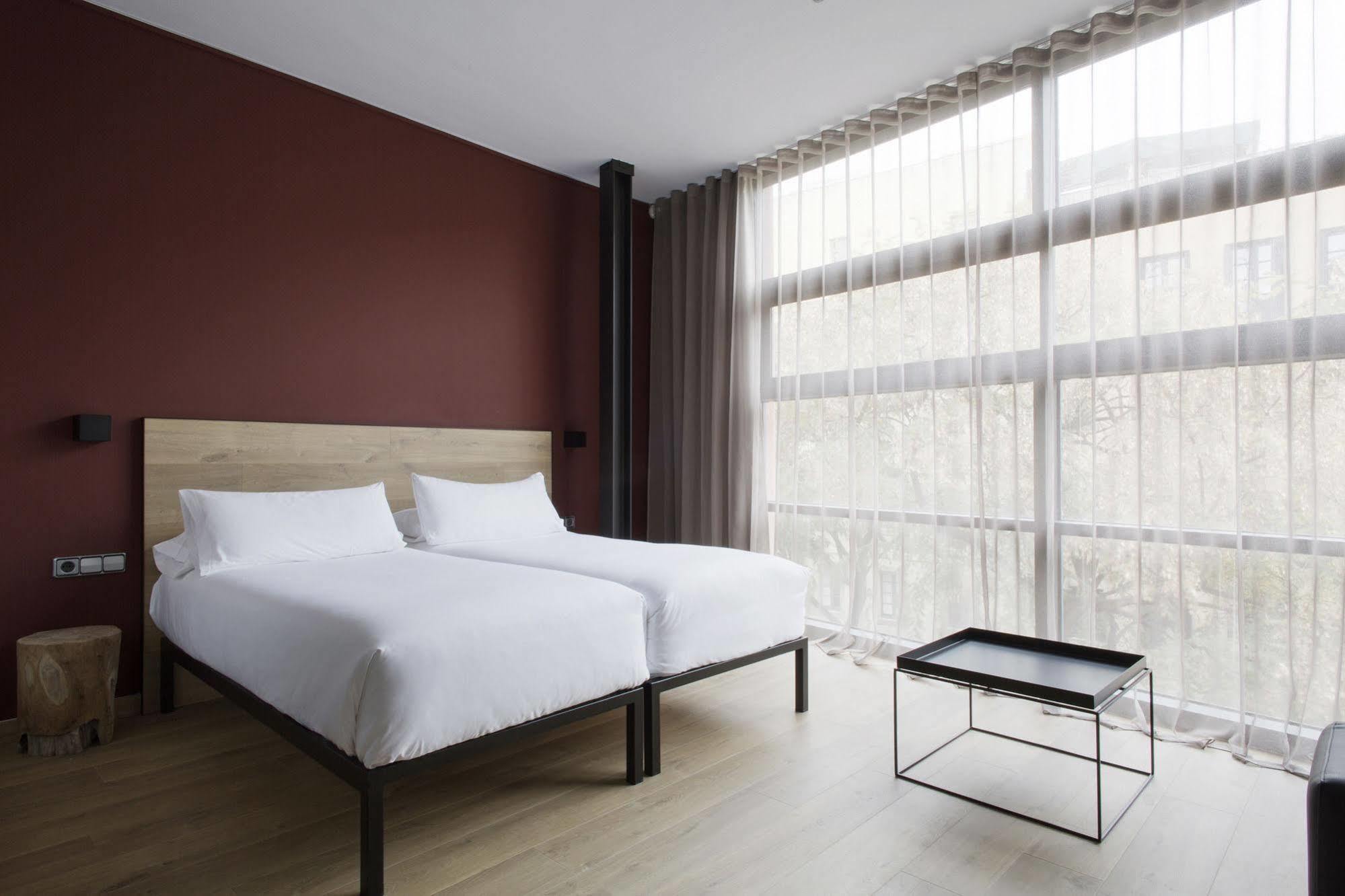 Aparthotel Allada 3* Barselona Dış mekan fotoğraf